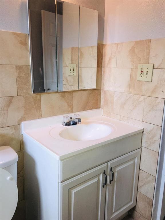 Building Photo - 455 Las Palmas Cir