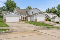 Building Photo - 5004 Betty Jean Way