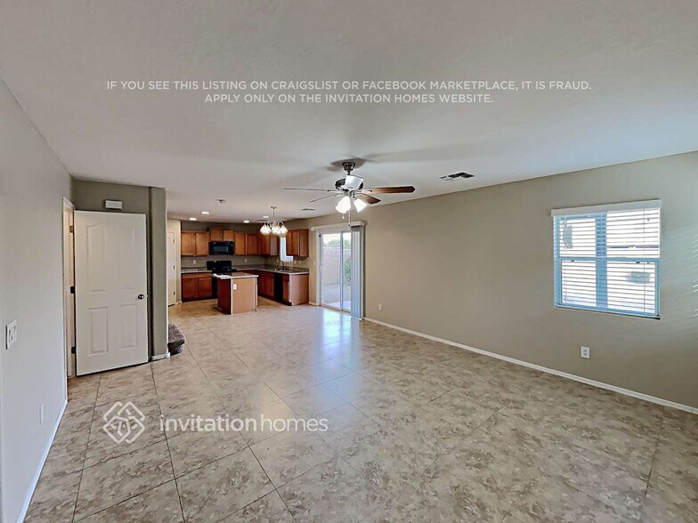 Building Photo - 28247 N Silver Ln