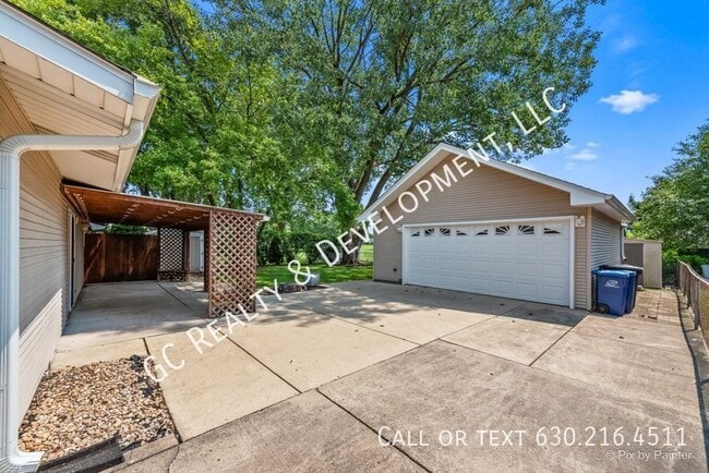 Building Photo - 1123 Duxbury Ln