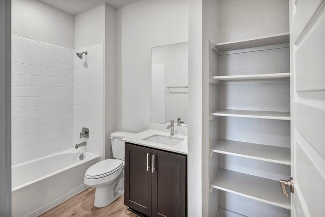 Building Photo - 108 Windsor Blvd