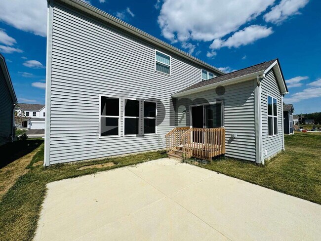 Building Photo - 5749 Shadowfair Ln