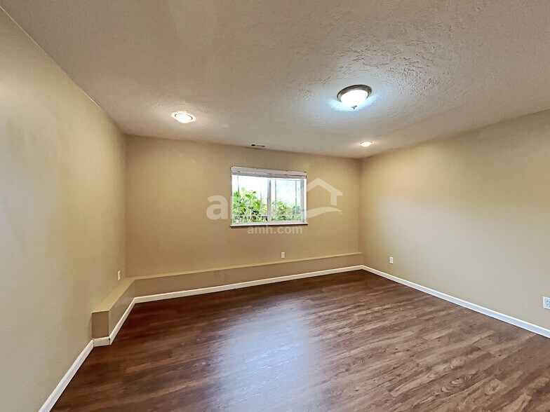 Building Photo - 17508 73rd Ave NE