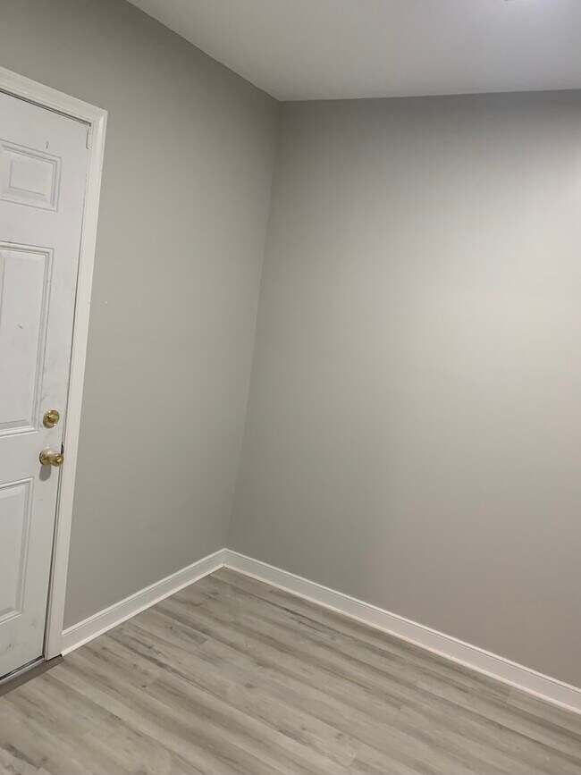 bedroom #1 - 410 Spring St