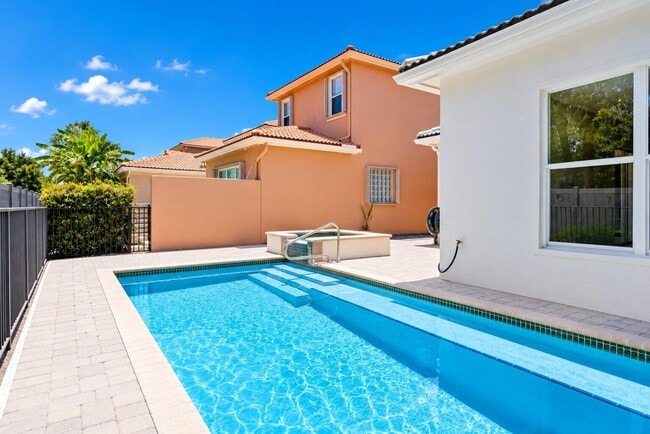 Building Photo - 207 Isle Verde Way