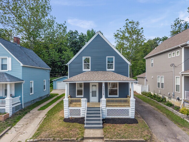 Building Photo - 12028 Wade Park Ave