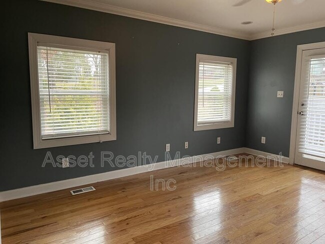 Building Photo - 5707 Scenic Ridge Rd