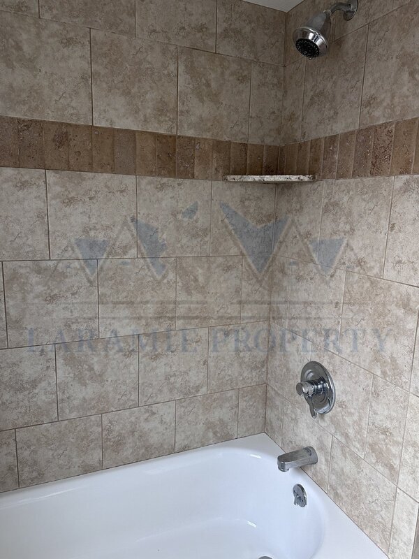 Building Photo - 911 S 9th St