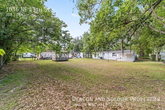 Building Photo - 1036 NE 13th St