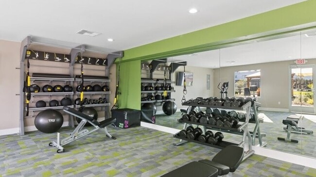 Building Photo - 6255 W Tropicana Ave