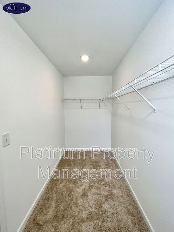 Building Photo - 5770 Thornton Dr