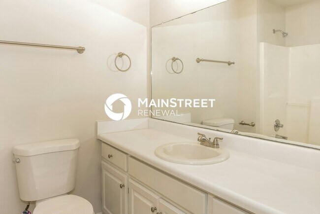 Building Photo - 3 Bedroom Pet-Friendly Home in Toney, AL with Main Street Renewal