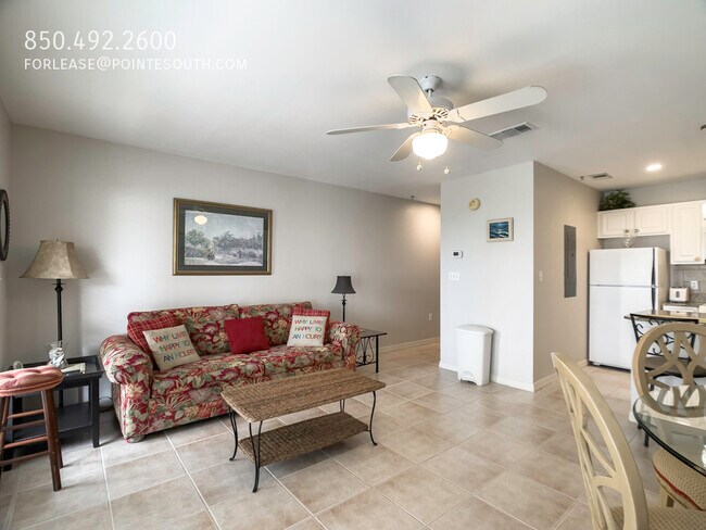Building Photo - 13500 Sandy Key Dr