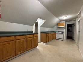 Building Photo - 53 N Elm St