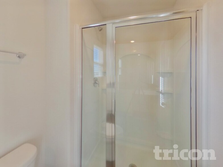 Building Photo - 2010 Southlea Dr