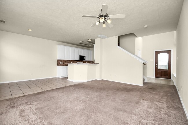 Building Photo - 139 Benedict Canyon Loop
