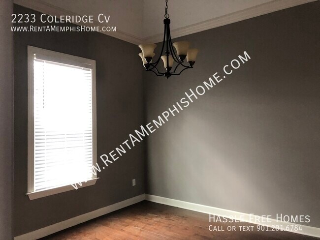 Building Photo - 2233 Coleridge Cv