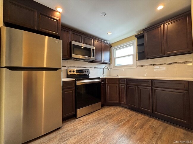 Building Photo - 45 Waterstone Rd