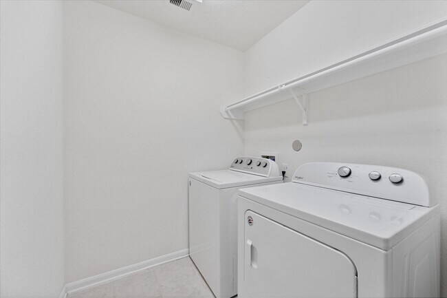 Building Photo - 1106 Upton Ct