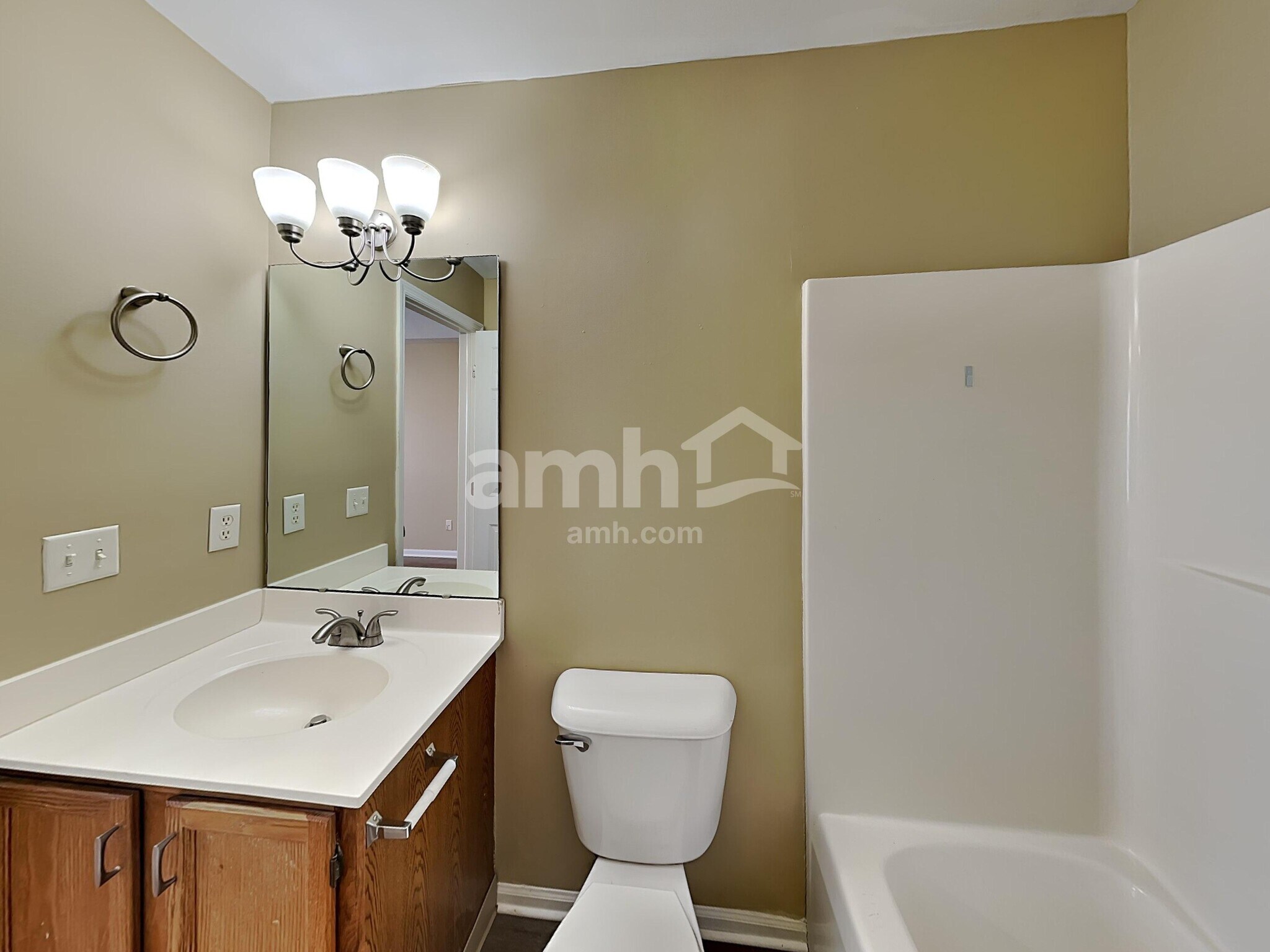 Building Photo - 931 Balsam Wood Ln