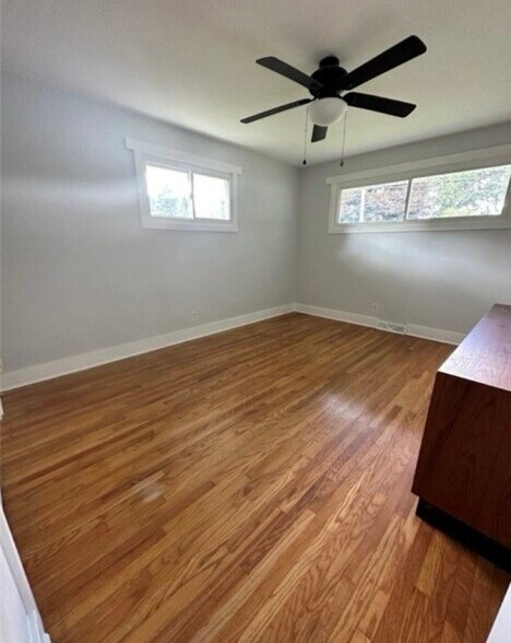 Building Photo - 4834 Echovalley St NW