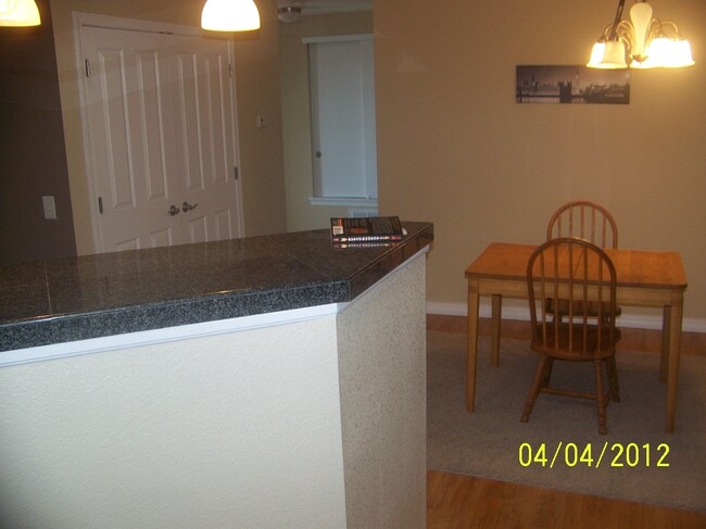 Building Photo - Nice 2 Bed 2 Bath Condo