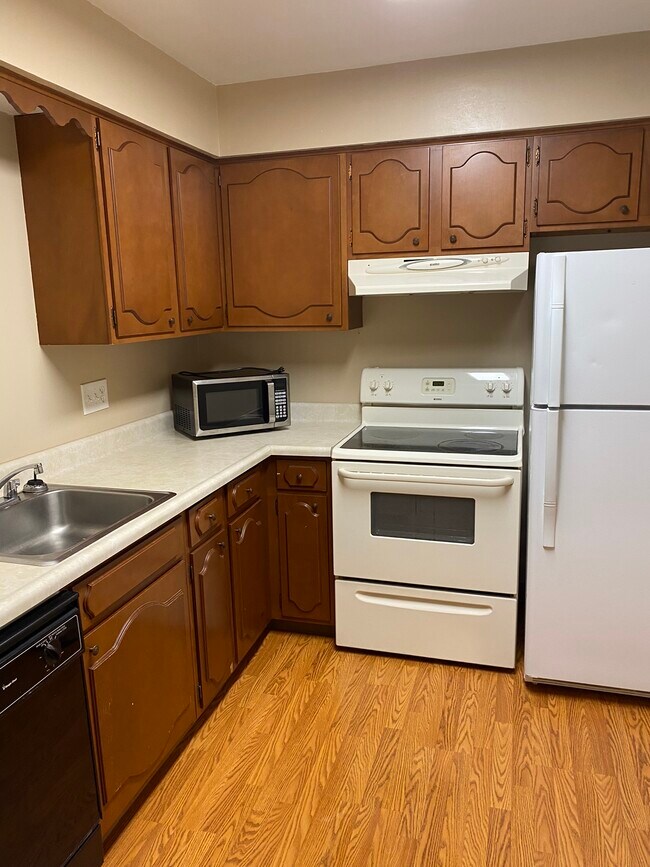 Building Photo - 203 Coraopolis Rd