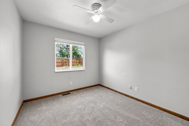 Building Photo - 4907 Brant Rd