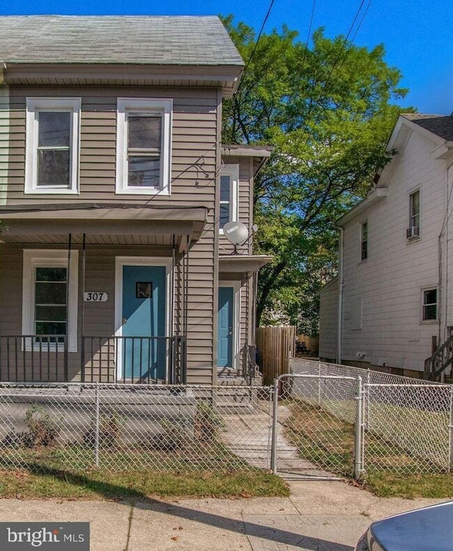 Building Photo - Gorgeous 4 Bedroom Home FOR RENT in Millville $1500