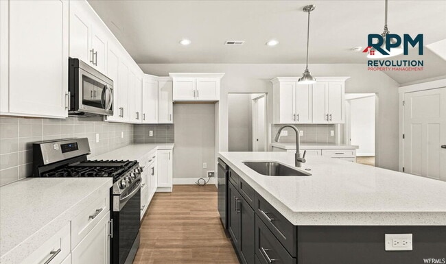 Building Photo - Charming 3-Bedroom Haven with 2 Baths and ...