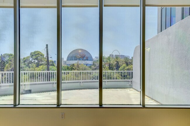 Building Photo - Highrise with view of Sphere