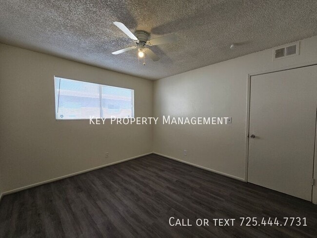 Building Photo - 2 Bedroom 1 Bath Condo Near Cheyenne and R...