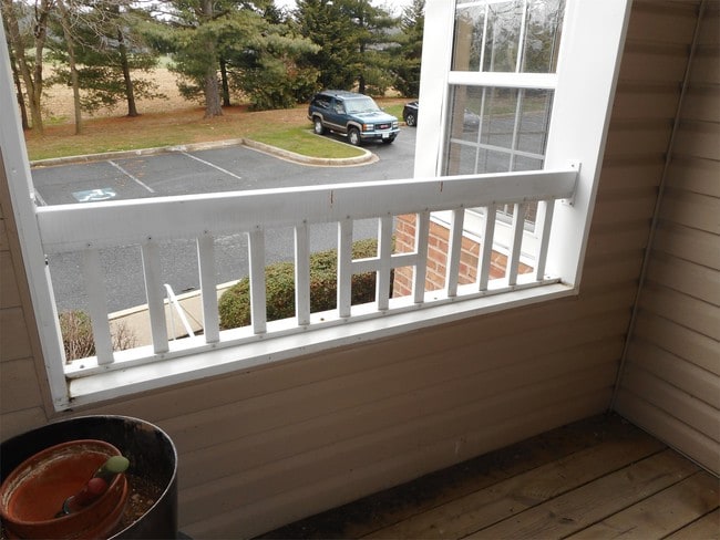 Building Photo - 108 Bayland Dr