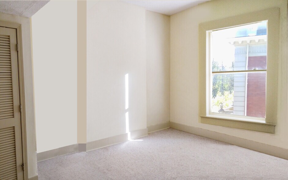 Building Photo - 1300 S 3rd St