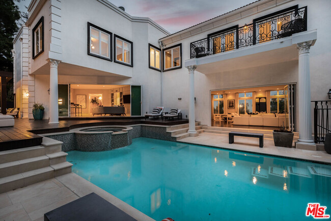Building Photo - 1404 Dawnridge Dr