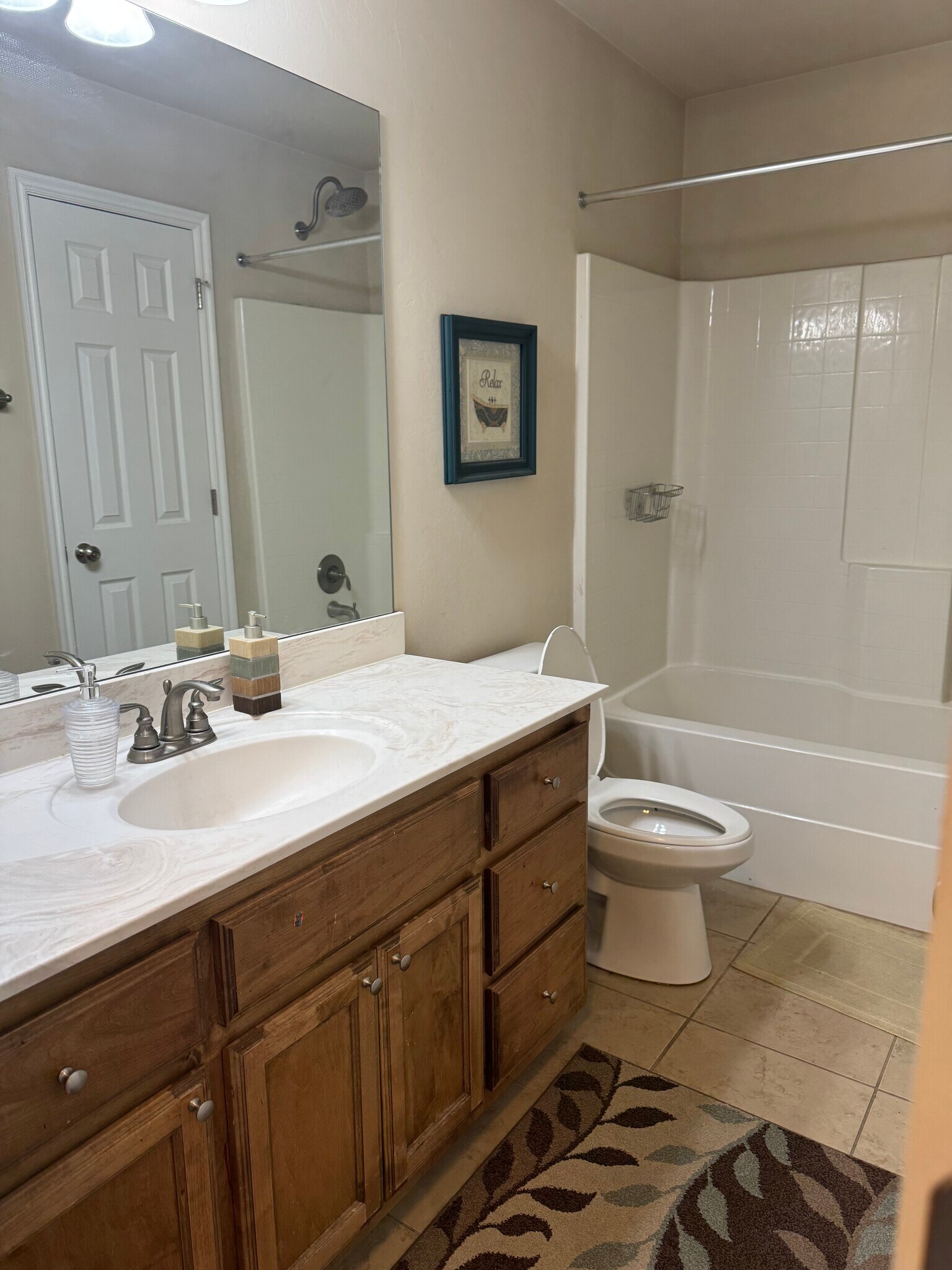 Building Photo - 2321 Golden Ln