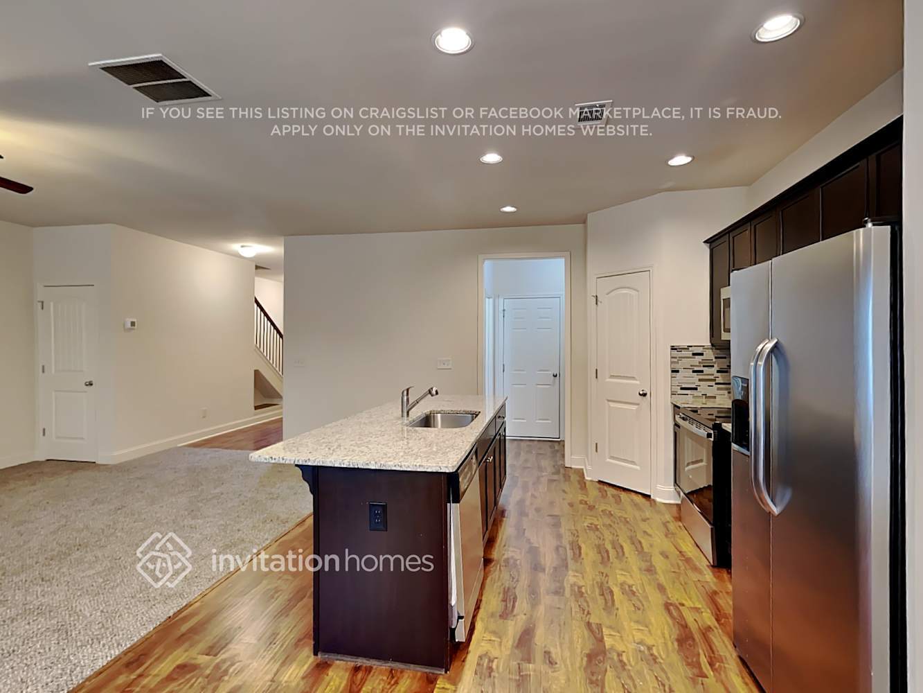 Building Photo - 227 Green Bridge Ct SE