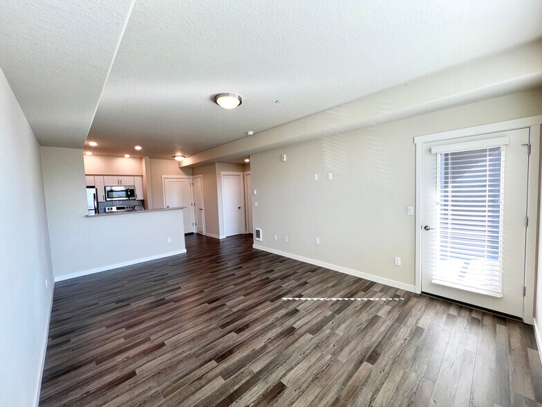 Building Photo - 16322 NW Chadwick Way
