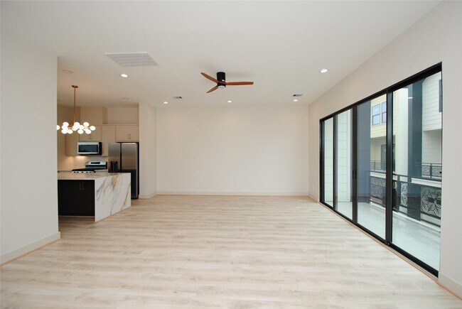 Building Photo - 6312 Illinois St