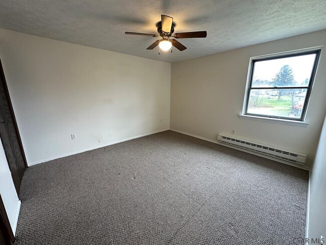 Building Photo - 2008 Forest Hills Dr