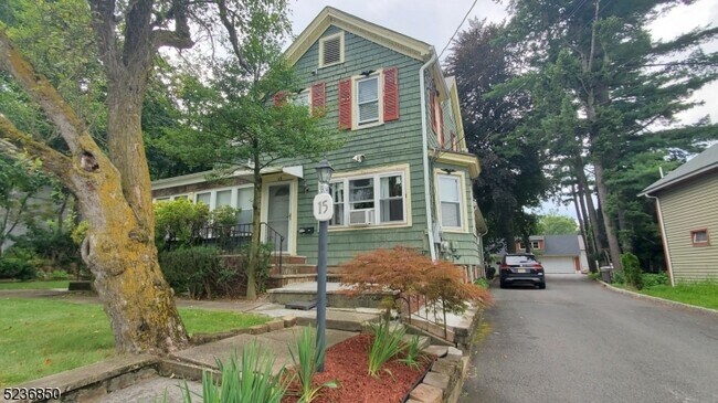 Primary Photo - 15 Lindsley Rd