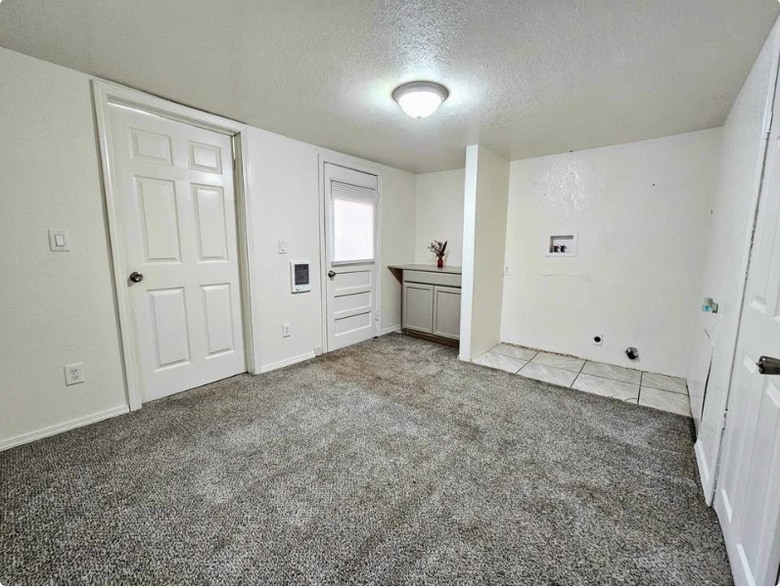 Bedroom - 424 E Velma Ave