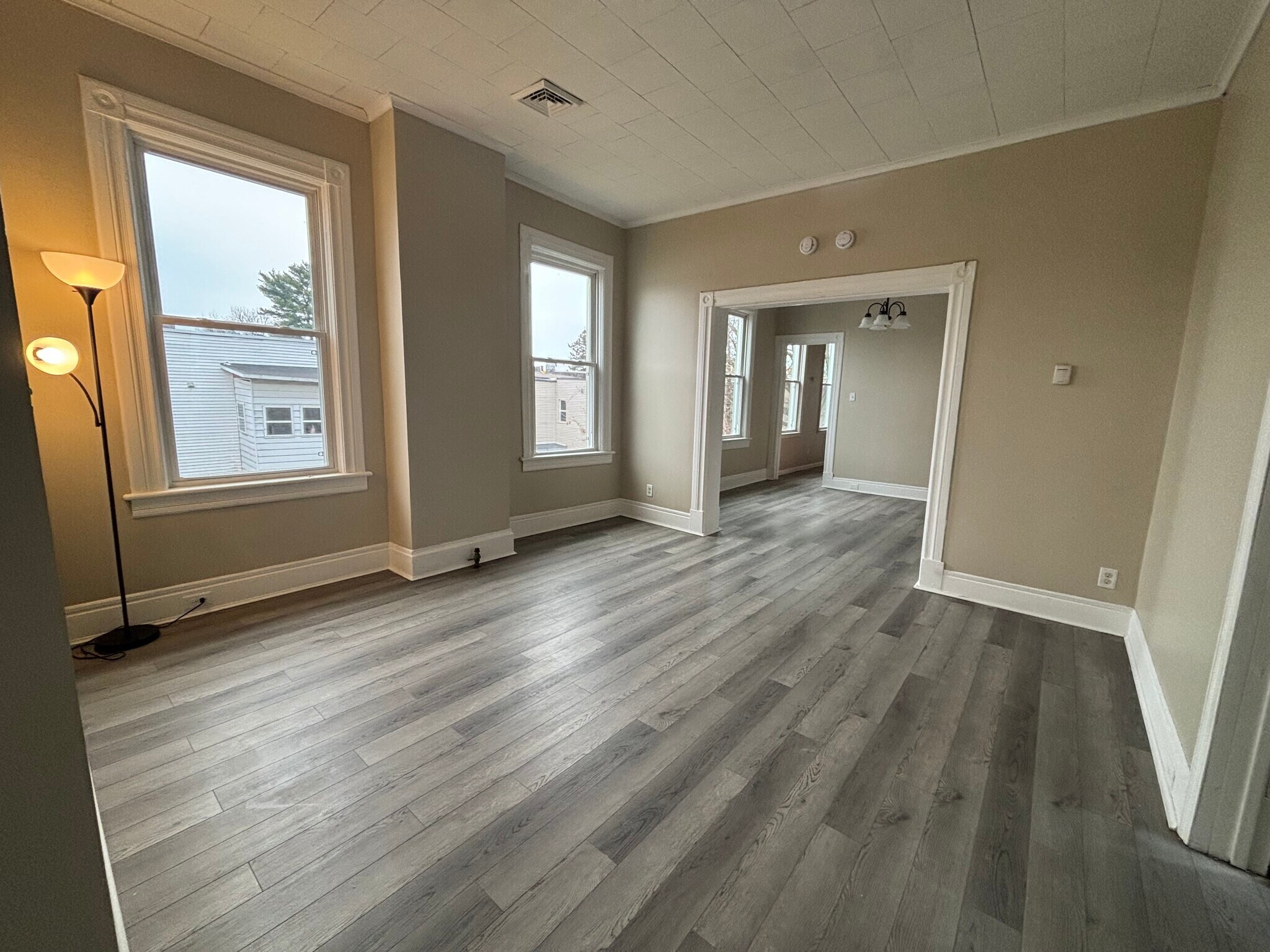 Building Photo - 15 Broadway