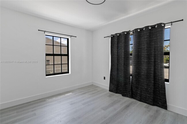 Building Photo - 1325 NW 51st St