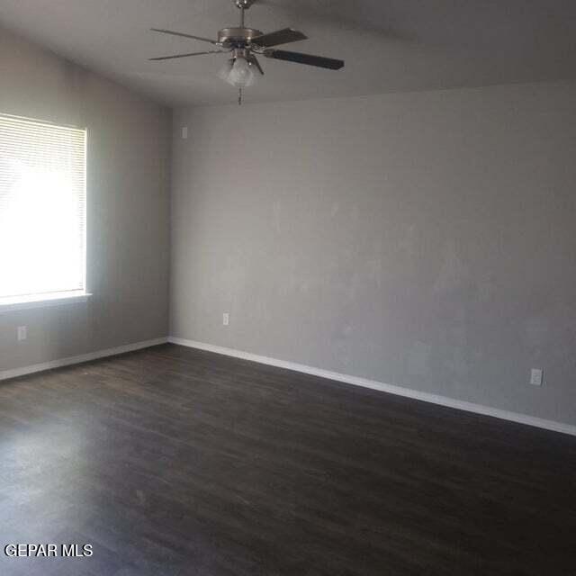 Building Photo - 14249 Paraiso Dr