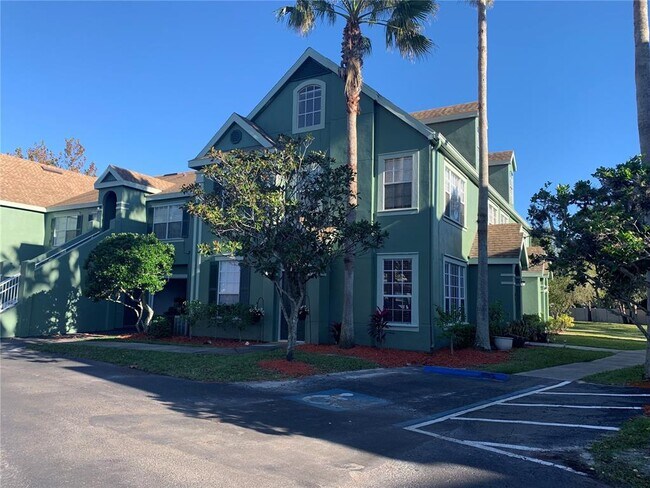 Building Photo - 10416 White Lake Ct