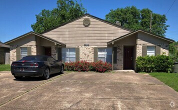 Building Photo - 3609EL
