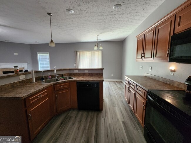 Building Photo - 5752 Olivia Ln