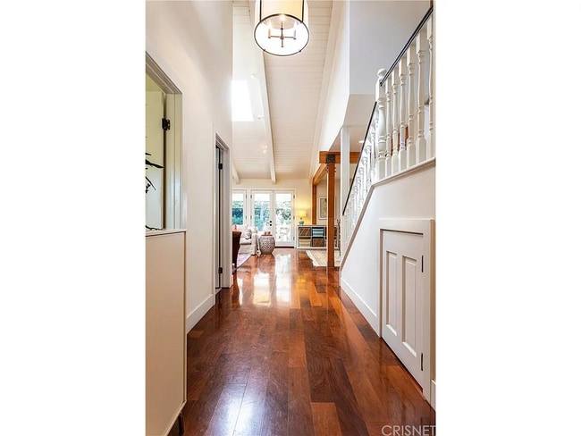 Building Photo - 12807 Milbank St