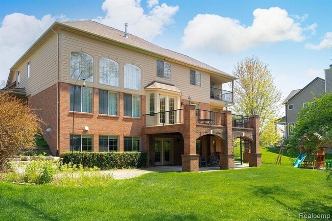 Building Photo - 4906 Stonehenge Dr